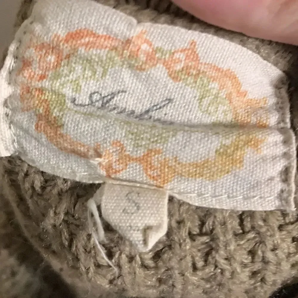 3for$20 sweater small